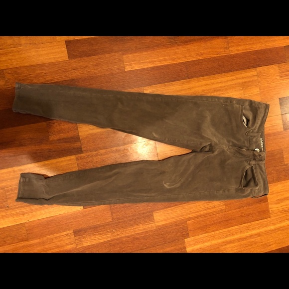 American Eagle pants - Picture 2 of 2